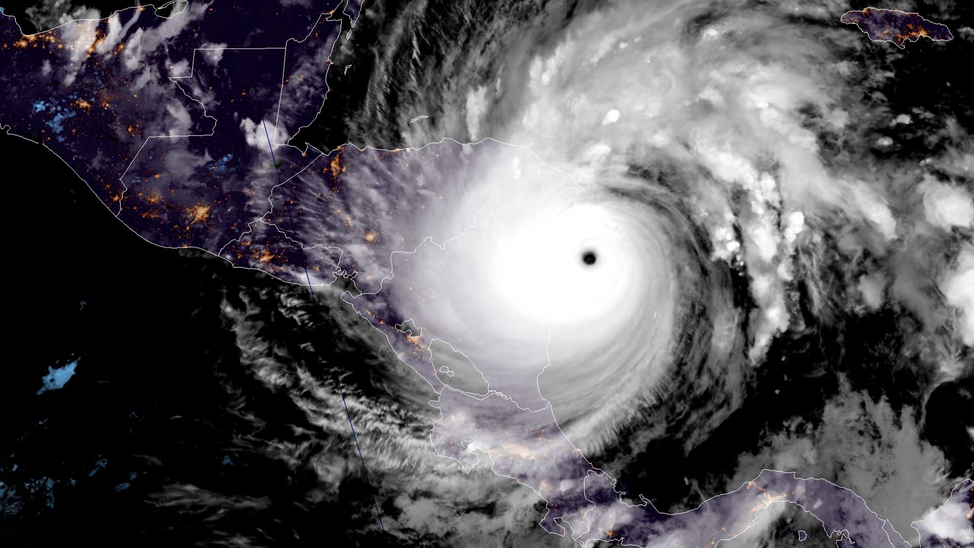 Iota Toca Tierra Como Un “catastrófico” Huracán Divergentes 