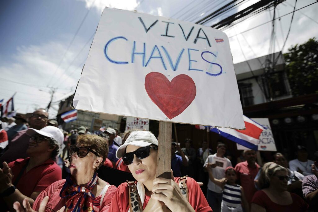 La “revolución” que Rodrigo Chaves atiza ante el sistema democrático de Costa Rica