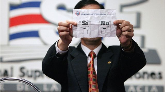 “Costa Rica ha sido una dictadura o una tiranía”: el polémico y peligroso referendo de Rodrigo Chaves